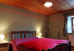 Gite Saint-Julien-des-Chazes, 4 bedrooms, 9 persons