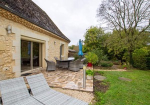 Gite Saint-Pierre-de-Chignac, 2 bedrooms, 6 persons