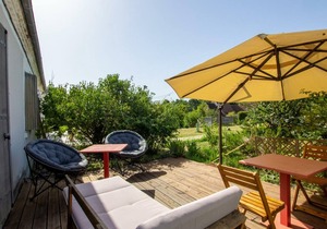 Gite Saint-Pierre-de-Chignac, 2 bedrooms, 5 persons