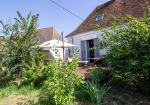 Gite Saint-Pierre-de-Chignac, 4 bedrooms, 8 persons