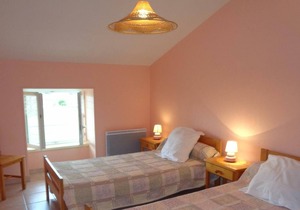 Gite Saint-Alban-les-Eaux, 2 bedrooms, 4 persons