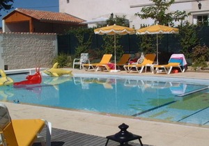 Gite Saint-Cybardeaux, 2 bedrooms, 4 persons