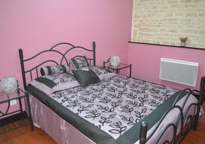 GITE WITH COVERED AND HEATED POOL (3 STARS)