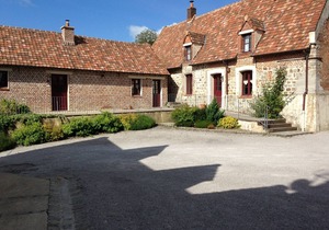 Gîte with covered swimming pool on the Opal Coast
