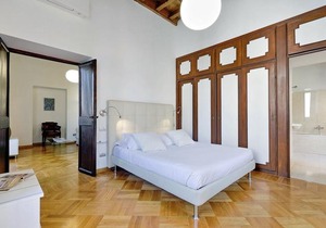Giulia Charme - My Extra Home