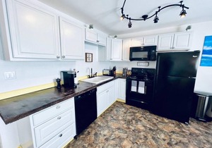 Glacier Lake 2nd floor 2 bdrm condo