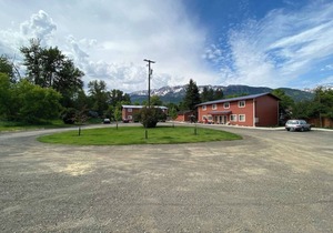 Glacier Lake 2nd floor 2 bdrm condo