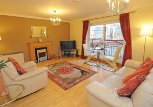 Glasgow Waterfront Apartment Short Walk To City Centre