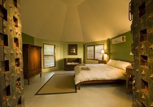 Glass House Mountains Ecolodge