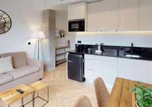 Goerlich Suites Valencia DeLuxe Apartment 106