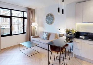 Goerlich Suites Valencia DeLuxe Apartment 107