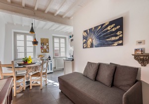 GOLD AREZZO CENTER APARTMENT