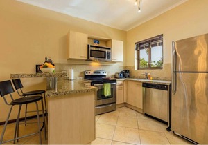 Gold Coast - 2BR3BA Gated Community w/Pools & Gym