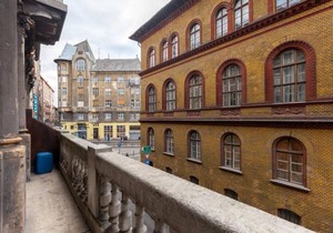 Gold Hostel