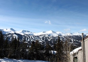 Gold Point Townhouse with Amazing View of Breckenridge Mountain