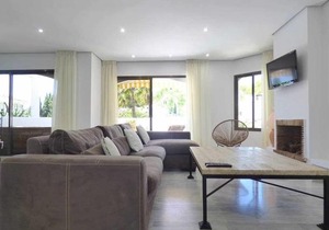 Golden Beach Apartment - Eaw Homes