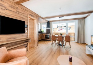Golden Lodges Rauris Resort with parking