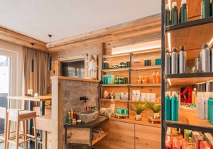 Golden Lodges Rauris Resort with ski storage