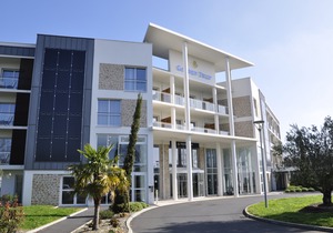 Golden Tulip Nantes Carquefou Suite
