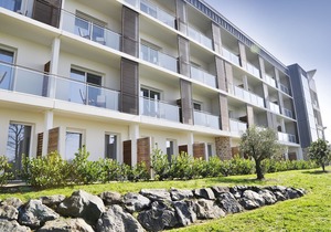 Golden Tulip Nantes Carquefou Suite