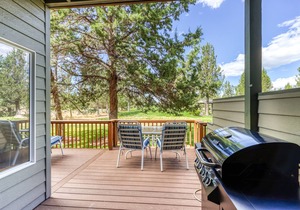 Golf course home with deck - walk to pools, hot tubs & tennis court