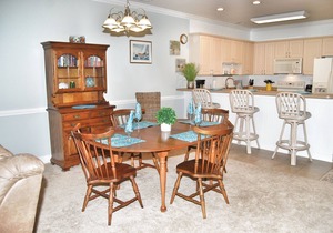 Golf Course & Pool View in the Heart of Myrtle Beach, SC-Magnolia Pointe