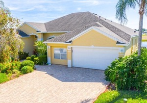 Golf & Pond View on Ridgewood Lakes with private pool
