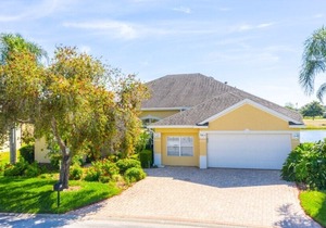 Golf & Pond View on Ridgewood Lakes with private pool