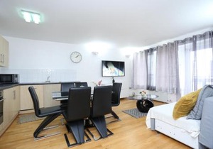 Gorgeous 2 bedroom 2 bathroom Woolwich