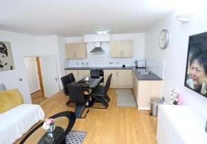 Gorgeous 2 bedroom 2 bathroom Woolwich