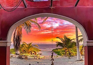 Gorgeous 3 Br Hacienda del Cuyo ground floor and Penthouse Beachfront, 2 Levels