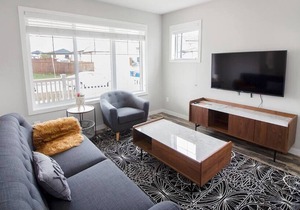 Gorgeous 4 Bedroom Townhouse in South Winnipeg
