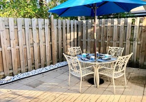 Gorgeous Beachy Chic Condo in Key Biscayne