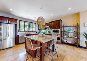 Gorgeous Condo with Shared Pool, Central AC, Ocean View, & Spacious Balcony