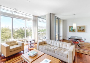 Gorgeous Condo With Private Balcony, High-Speed WiFi & Beach Access!