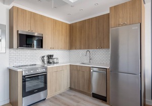 Gorgeous Dumbo 1BR w/Gym & Roof, nr TimeOut Building, by Blueground