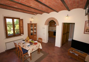Gorgeous Farmhouse with Pool in Castelnuovo Berardenga