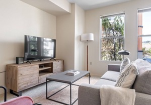Gorgeous Fremont 1BR w/ Pool, W/D & Gym, near TJ & WF, by Blueground