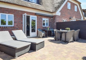 Gorgeous home in Blåvand with WiFi
