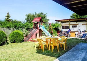 Gorgeous Home In Dzwirzyno With Wifi