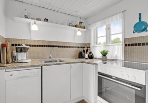 Gorgeous home in Fanø with kitchen