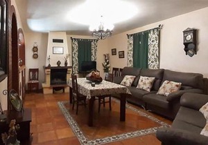Gorgeous Home In Iznajar