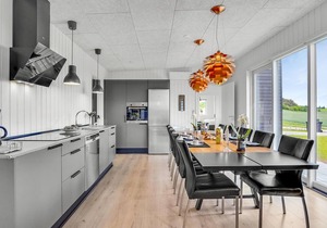 Gorgeous home in Løgstrup with kitchen