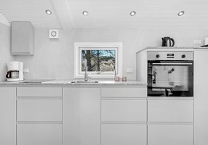 Gorgeous home in Nexø with WiFi