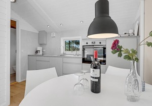 Gorgeous home in Nexø with WiFi