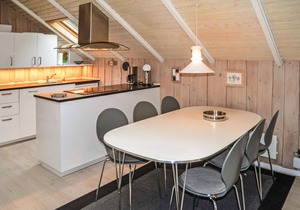 Gorgeous home in Oksbøl with WiFi