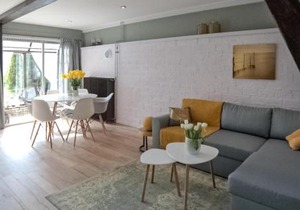 Gorgeous Home In Oostmahorn With Wifi