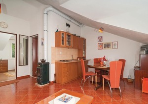 Gorgeous home in Pucisca with WiFi