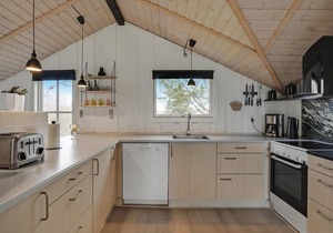 Gorgeous home in Rømø with kitchen