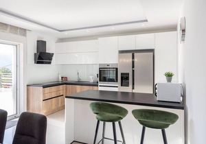 Gorgeous home in Srinjine